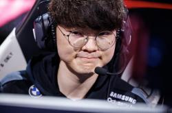 Faker爆冷击败加拿大队，高光表现引爆全场！